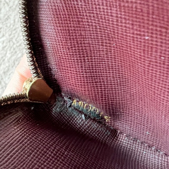 Authentic LOUIS VUITTON Red Monogram Mini Lin Canvas Round Coin Purse - Picture 6 of 6